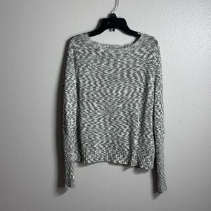 Forever 21 Women Open Back Gray Long sleeve Sweater shirt size small